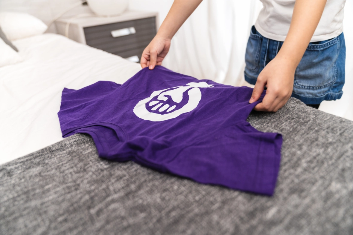 Firmowa koszulka z logo - jakiej wielkości powinno być logo na takiej koszulce?